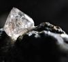 Natürlicher Diamant in Kimberlitgestein