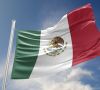 Mexikanische Flagge, blauer Himmel